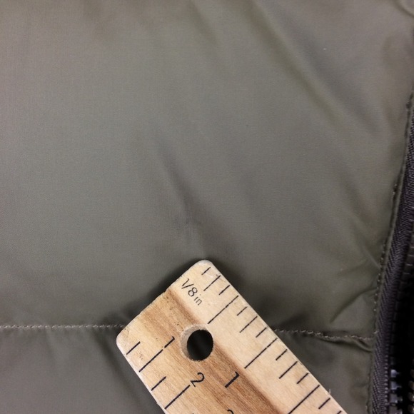 Mountain Equipment MEC Down Vest Mens XS Puffer Khaki Hiking Outdoors Vtg - Picture 10 of 15